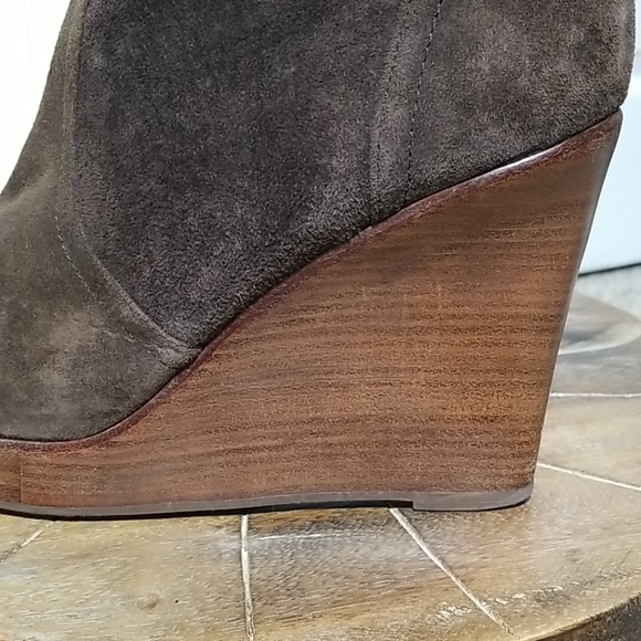 Steve Madden Brown Suede Knee High Boots - Picture 4 of 8